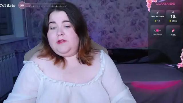 Image 3 of estelle_hicks Stream on Chaturbate on 24 days ago