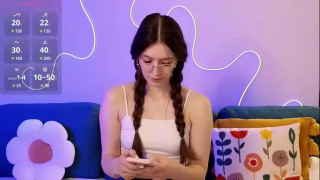 Image 4 of ester_hill Stream on Chaturbate on 1 month ago