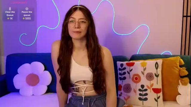 Image 3 of ester_hill Stream on Chaturbate on 1 month ago