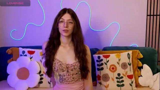 Image 10 of ester_hill Stream on Chaturbate on 1 month ago