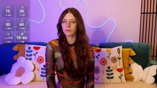 Image 3 of ester_hill Stream on Chaturbate on 1 month ago