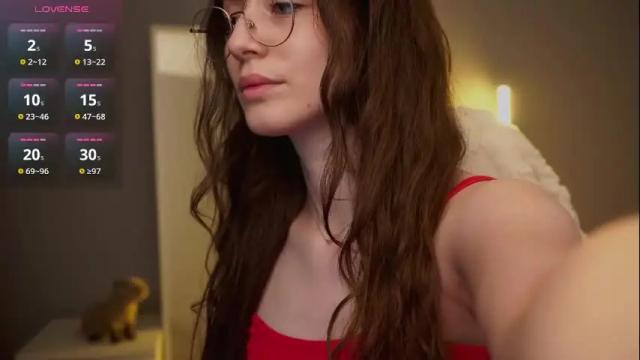 Image 11 of ester_hill Stream on Chaturbate on 12 days ago