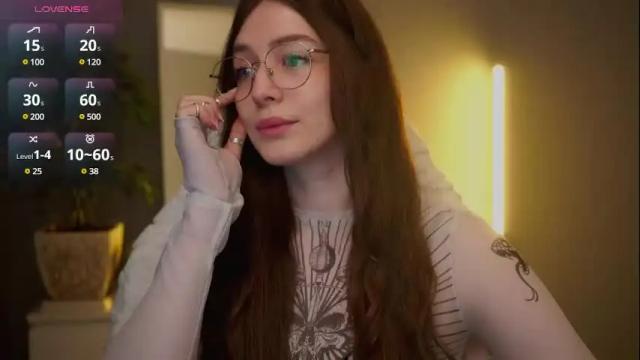 Image 3 of ester_hill Stream on Chaturbate on 11 days ago