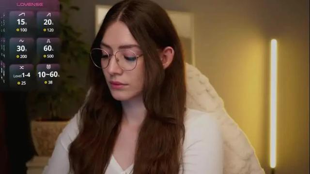 Image 7 of ester_hill Stream on Chaturbate on 5 days ago