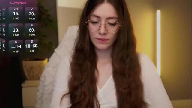 Image 10 of ester_hill Stream on Chaturbate on 3 days ago