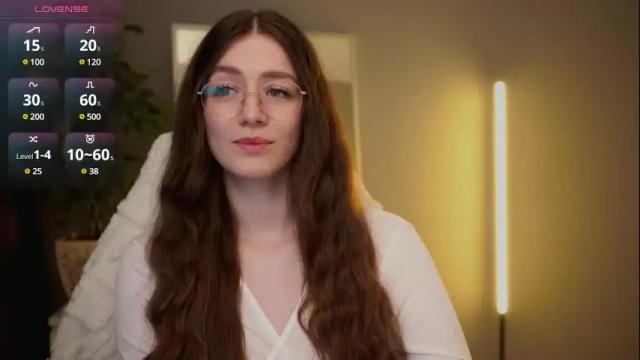 Image 3 of ester_hill Stream on Chaturbate on 3 days ago