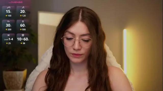 Image 2 of ester_hill Stream on Chaturbate on 1 day ago