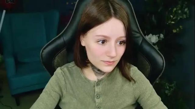 Image 7 of esterhernandes Stream on Chaturbate on 15 days ago