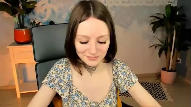 Image 4 of esterhernandes Stream on Chaturbate on 10 days ago