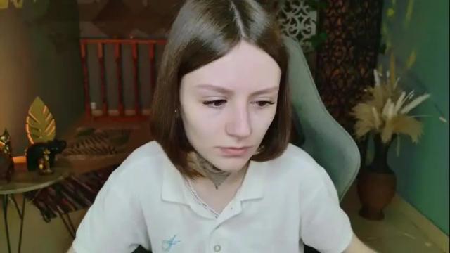 Image 3 of esterhernandes Stream on Chaturbate on 5 days ago
