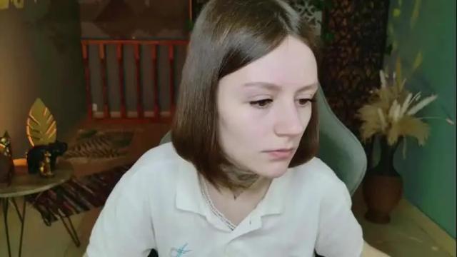 Image 4 of esterhernandes Stream on Chaturbate on 5 days ago