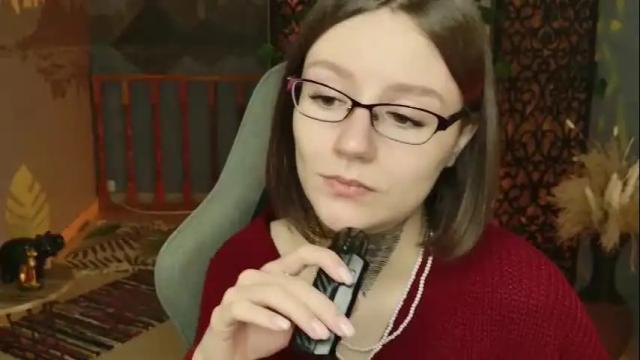 Image 4 of esterhernandes Stream on Chaturbate on 3 days ago