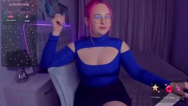 Image 8 of esterkiss Stream on Chaturbate on 15 months ago