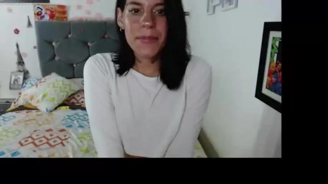 Image 2 of estrella____ Stream on Chaturbate on 16 months ago