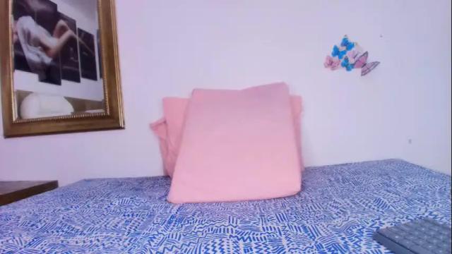 Image 2 of estrella_hanks_ Stream on Chaturbate on 1 month ago