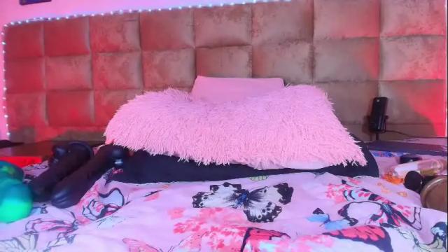 Image 10 of estrella_hanks_ Stream on Chaturbate on 1 month ago
