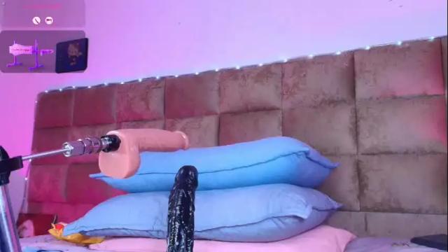 Image 6 of estrella_hanks_ Stream on Chaturbate on 23 days ago