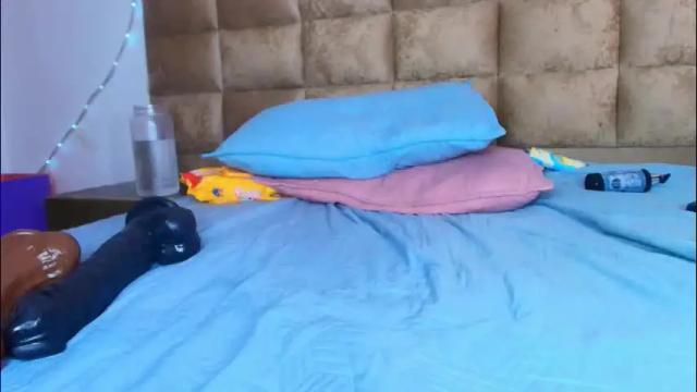 Image 12 of estrella_hanks_ Stream on Chaturbate on 1 month ago