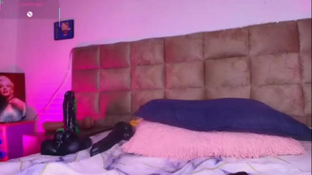 Image 10 of estrella_hanks_ Stream on Chaturbate on 1 month ago