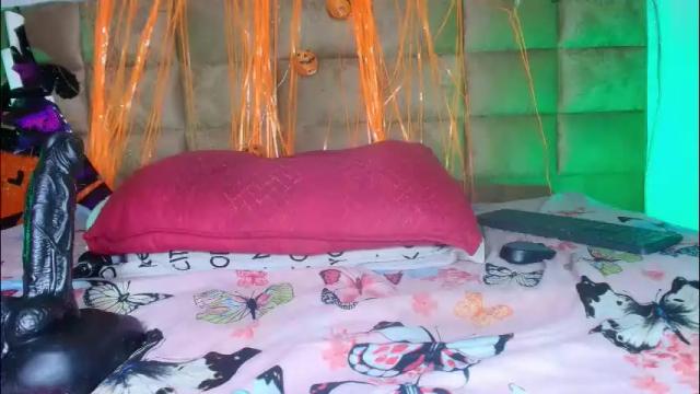 Image 4 of estrella_hanks_ Stream on Chaturbate on 9 days ago