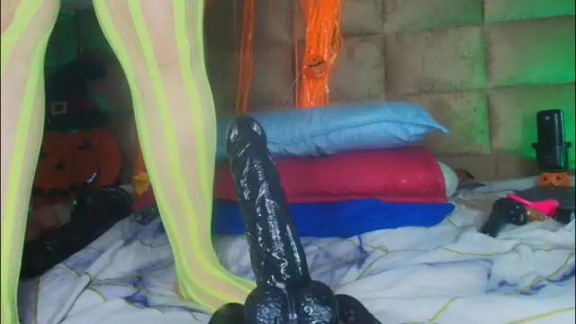 Image 3 of estrella_hanks_ Stream on Chaturbate on 5 days ago