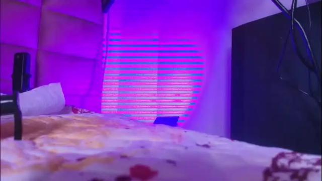 Image 11 of estrella_hanks_ Stream on Chaturbate on 1 day ago
