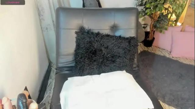 Image 4 of estrellah__ Stream on Chaturbate on 1 month ago
