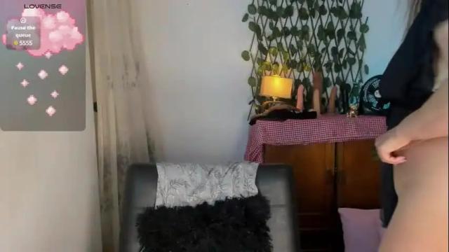 Image 3 of estrellah__ Stream on Chaturbate on 10 days ago