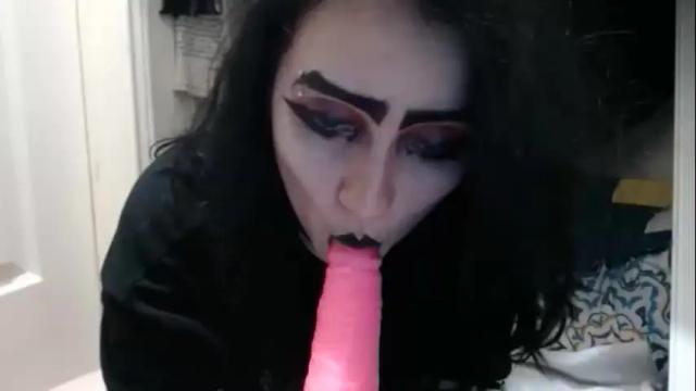 Image 2 of estrellalagatita Stream on Chaturbate on 12 months ago