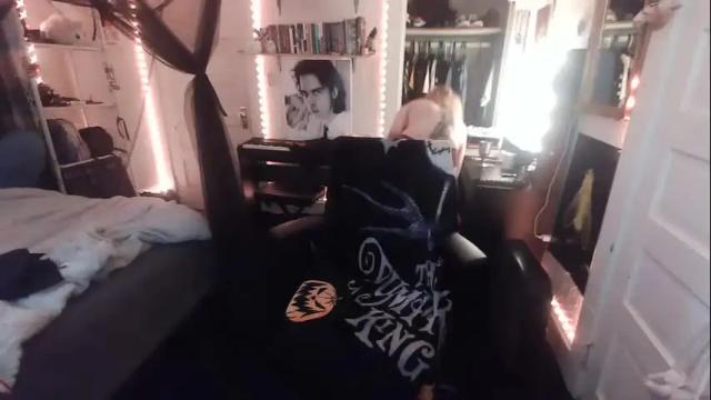Image 8 of etie1 Stream on Chaturbate on 14 months ago