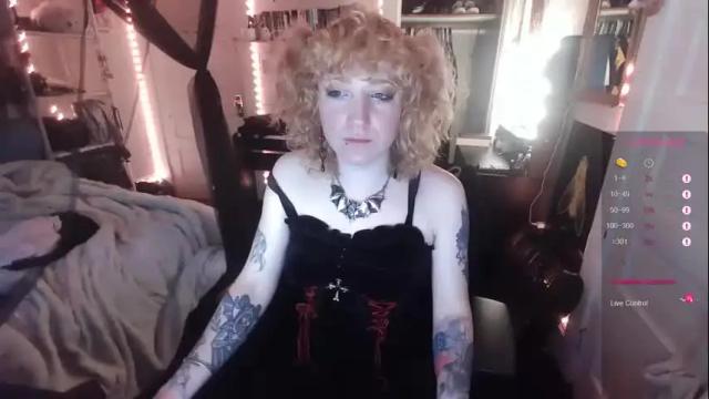 Image 7 of etie1 Stream on Chaturbate on 14 months ago