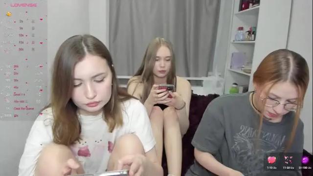 Image 10 of eumomino Stream on Chaturbate on 2 months ago