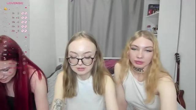 Image 2 of eumomino Stream on Chaturbate on 2 months ago
