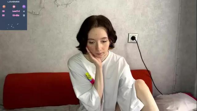 Image 6 of euphoria_girls Stream on Chaturbate on 1 month ago