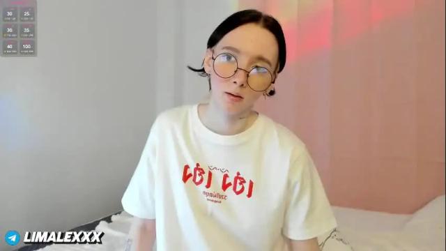 Image 2 of euphoria_girls Stream on Chaturbate on 8 days ago