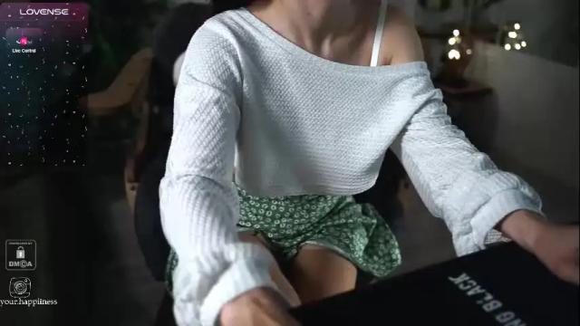 Image 3 of euphoriiiaa Stream on Chaturbate on 1 month ago