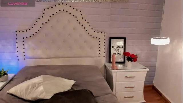 Image 8 of eureekaa Stream on Chaturbate on 2 months ago