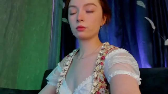 Image 11 of eva__greeen Stream on Chaturbate on 21 months ago