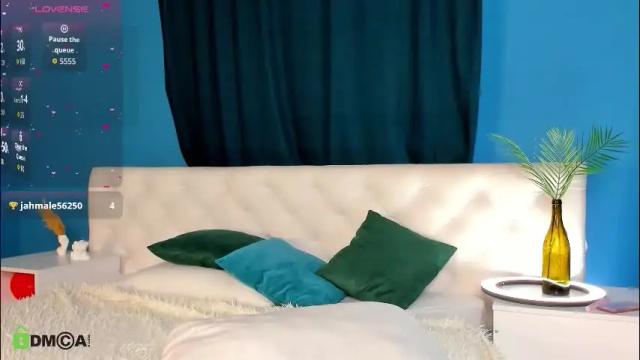 Image 12 of eva__lewis Stream on Chaturbate on 27 days ago