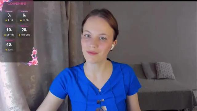 Image 2 of eva__myers Stream on Chaturbate on 24 days ago
