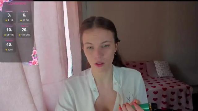 Image 3 of eva__myers Stream on Chaturbate on 2 days ago