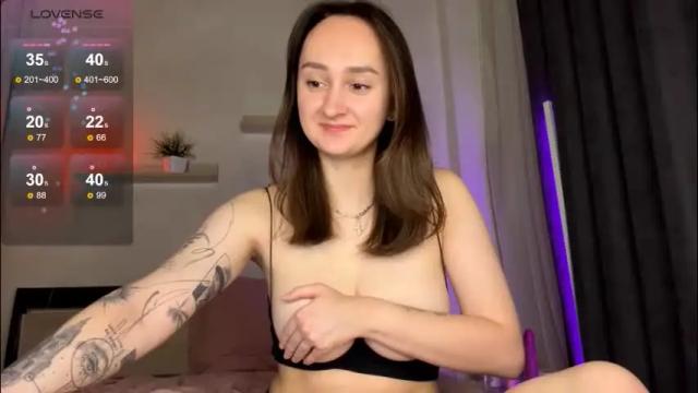 Image 2 of eva_elfis Stream on Chaturbate on 3 months ago
