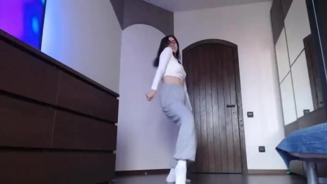 Image 10 of eva_eva_eva_eva_eva Stream on Chaturbate on 20 months ago