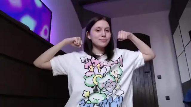 Image 4 of eva_eva_eva_eva_eva Stream on Chaturbate on 17 months ago