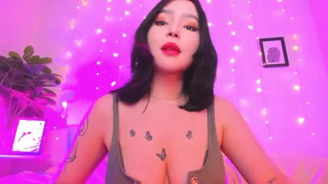 Image 3 of eva_liu Stream on Chaturbate on 15 months ago