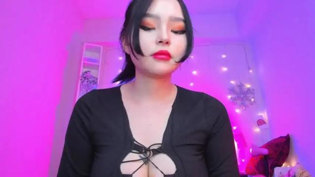 Image 4 of eva_liu Stream on Chaturbate on 15 months ago