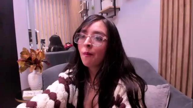 Image 2 of eva_macalliter Stream on Chaturbate on 1 month ago