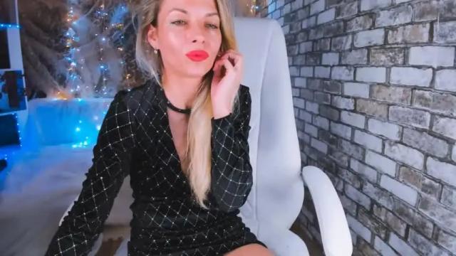 Image 7 of eva_melow Stream on Chaturbate on 13 months ago