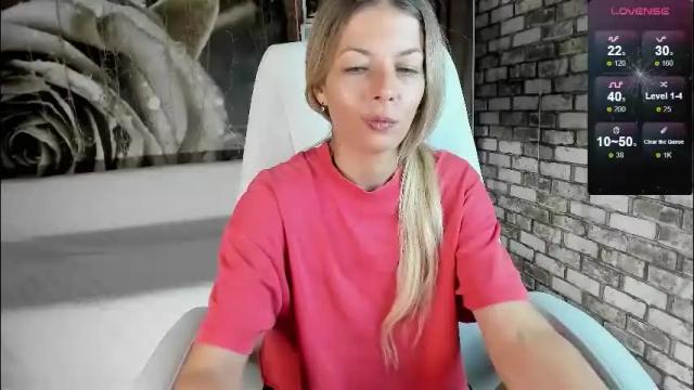 Image 8 of eva_melow Stream on Chaturbate on 2 months ago
