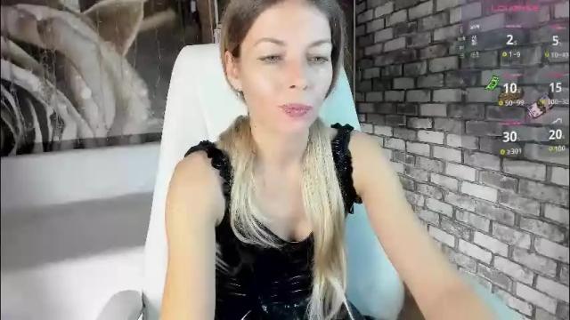Image 7 of eva_melow Stream on Chaturbate on 1 day ago